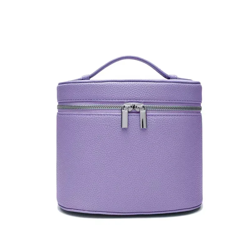 sac de voyage portable personnalisable avec compartiment cosmétique amovible en cuir grainé et section de rangement séparée pour articles de toilette