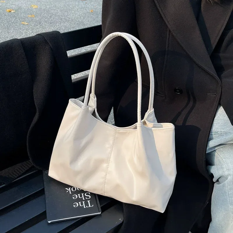 sac à main pour femme tendance, grande capacité, sac fourre-tout pour les trajets quotidiens, sac à bandoulière pour femme, sac à main en cuir pu souple noir, shopping