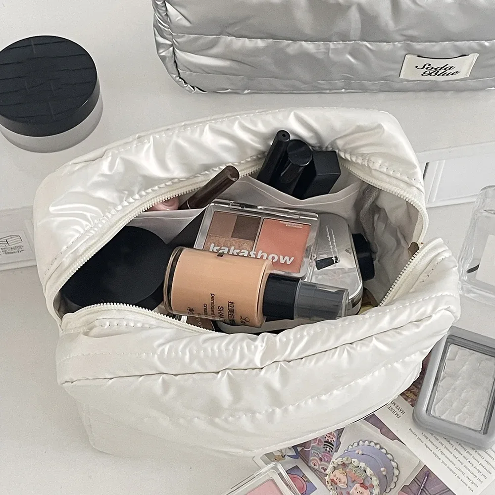 sac à main de maquillage étanche de grande capacité, vente en gros, pochette de rangement de cosmétiques et de toilette pour femmes, sac carré élégant à fermeture éclair pour dames