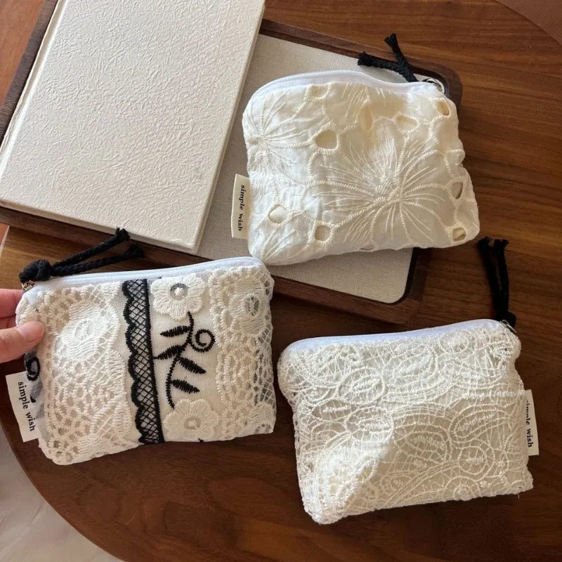 mini sac de maquillage rétro brodé en dentelle pour femmes, porte-monnaie portable, portefeuille, sac de rangement de cosmétiques et de rouge à lèvres, sac de rangement de cosmétiques