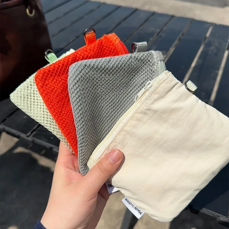 sac de rangement de maquillage de voyage portable simple, sac en maille à fermeture éclair double couche, rangement d'articles divers légers, porte-monnaie carré polyvalent