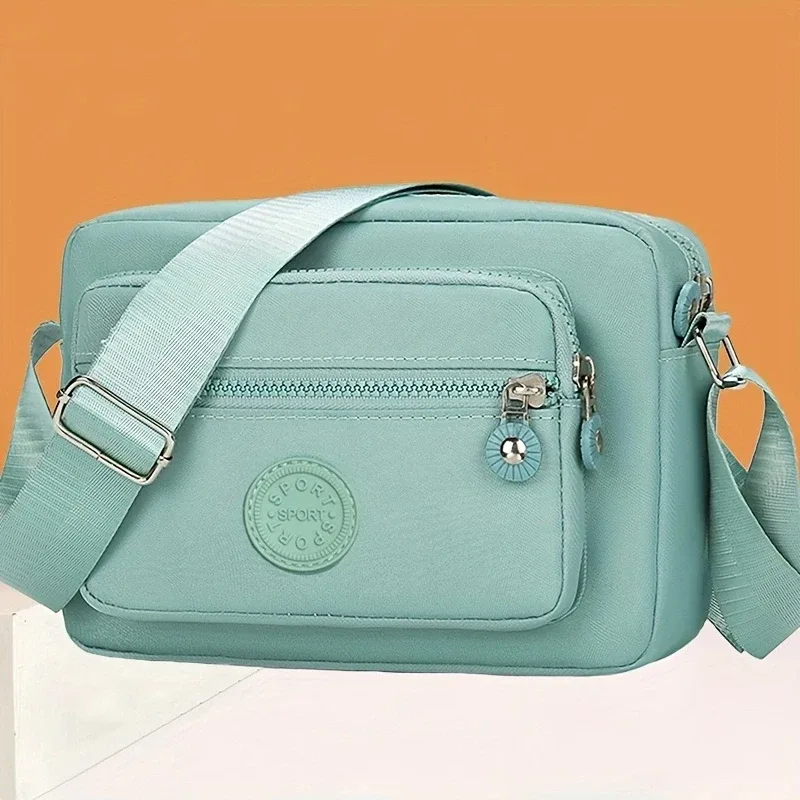 Sac bandoulière multi-poches de couleur unie pour femme, sac à épaule multifonctionnel, sac d'affaires tendance de la même couleur