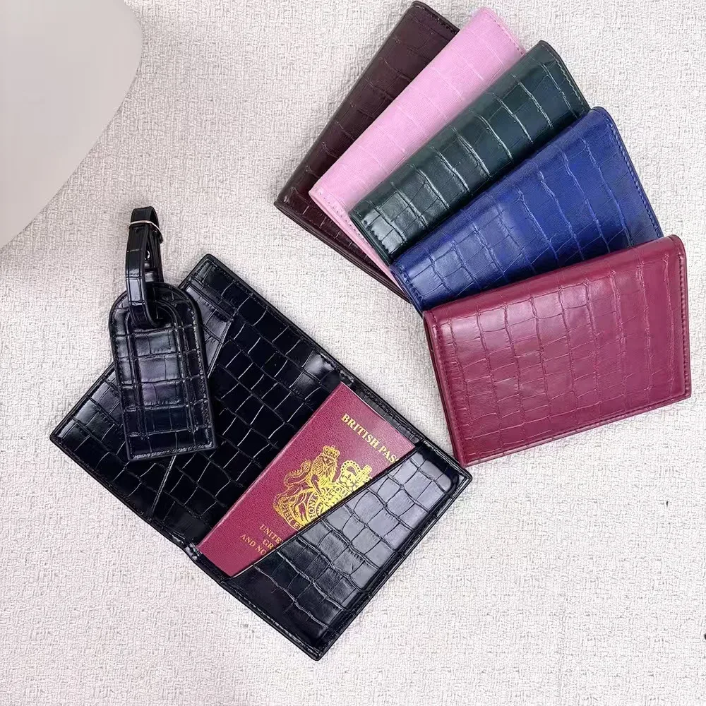 coffret cadeau personnalisé avec initiales, porte-passeport en cuir de crocodile, étiquette à bagages, housse de passeport, accessoires de voyage