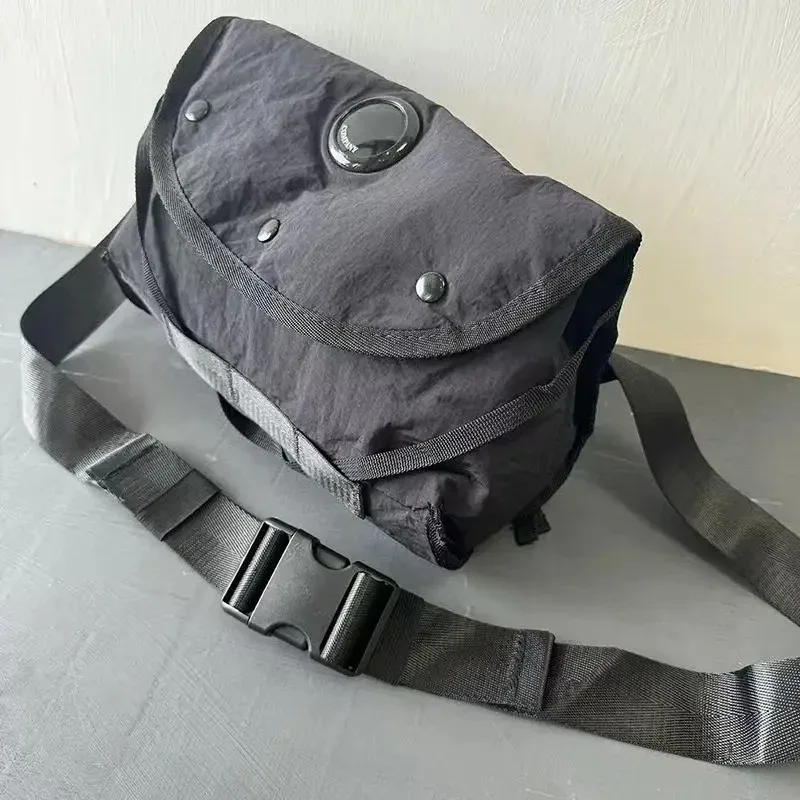 nouveau sac à bandoulière rétro pour homme, sac à bandoulière en nylon noir tendance, sac messager décontracté pour femme pour l'extérieur