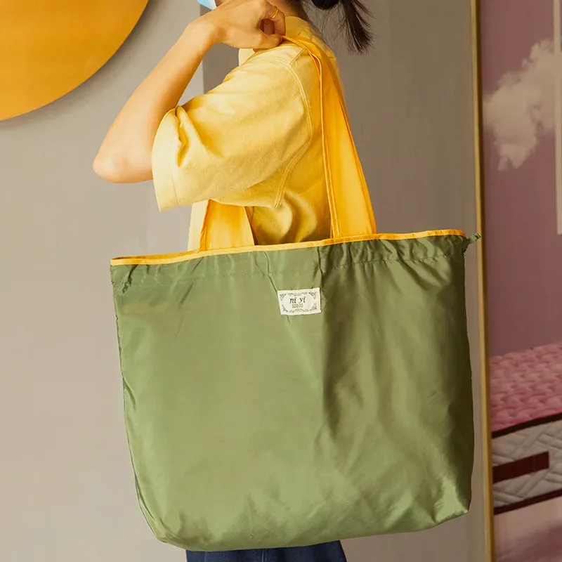 grand sac de courses pliable et simple à cordon de serrage, sac à bandoulière portable étanche et écologique à la mode