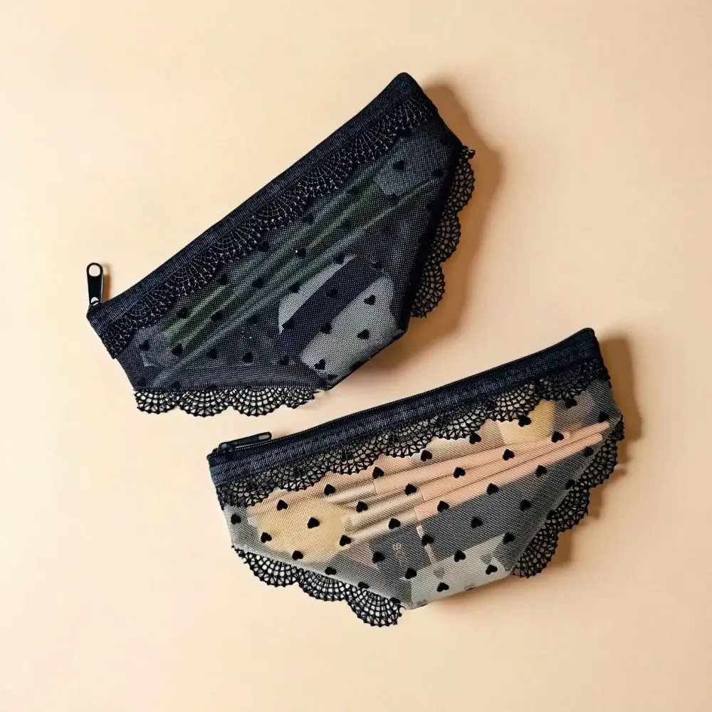 pochette de rangement cosmétique unique en forme de slip, transparente en maille, style y2k, avec dentelle et motif cœur, pour le voyage