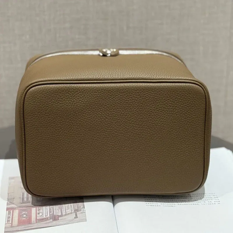 trousse de maquillage de grande taille en cuir de vache de première qualité, trousse de toilette portable et pratique, sac de voyage en cuir véritable de grande capacité.