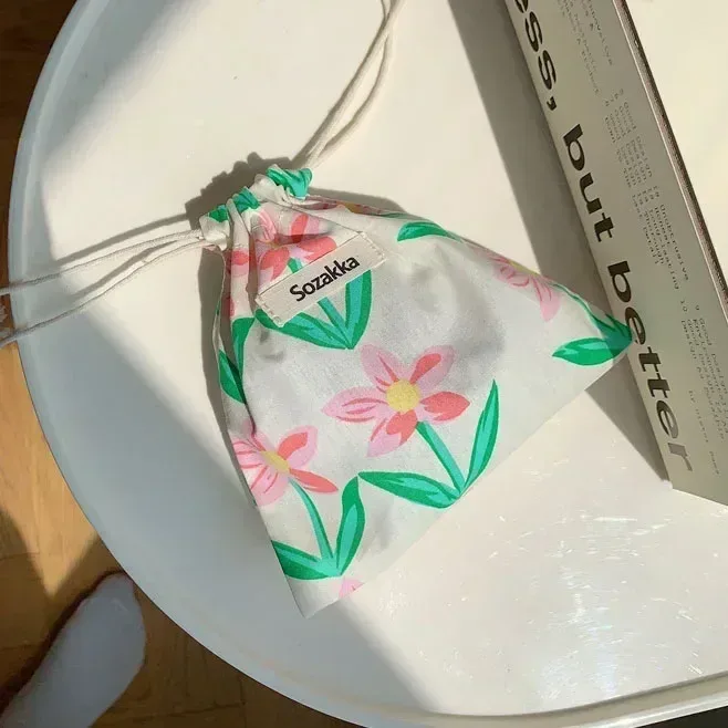 sacs à main de maquillage mignons pour femmes, sac de rangement pour cosmétiques de voyage, porte-monnaie pour rouge à lèvres et grill floral, portefeuille kawaii, petite pochette en poudre