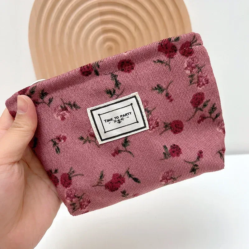 nouveau petit sac à cosmétiques pour femmes, portable à motif floral, petit sac de rangement pour serviettes hygiéniques, étui pour pièces de monnaie et clés, pochette pour cartes portables