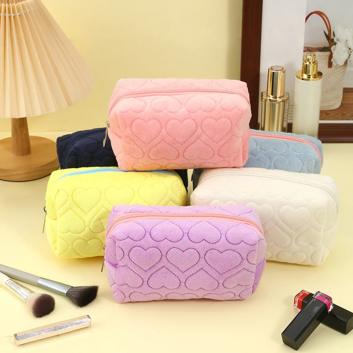 sac de maquillage à imprimé cœur, pochette de rangement portable à fermeture éclair pour femmes, sac à main de voyage pour cosmétiques et articles de toilette, cadeau de la saint-valentin et du nouvel an