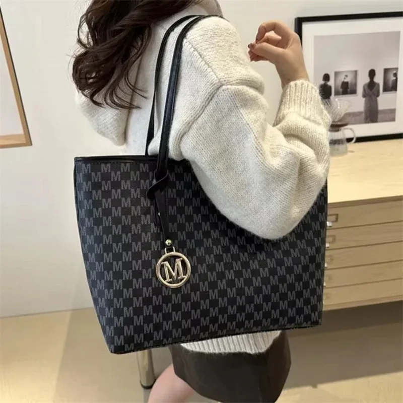 sac à bandoulière polyvalent de grande capacité avec imprimé lettres, sac à main de luxe de marque tendance rétro, sac fourre-tout pour les navetteurs