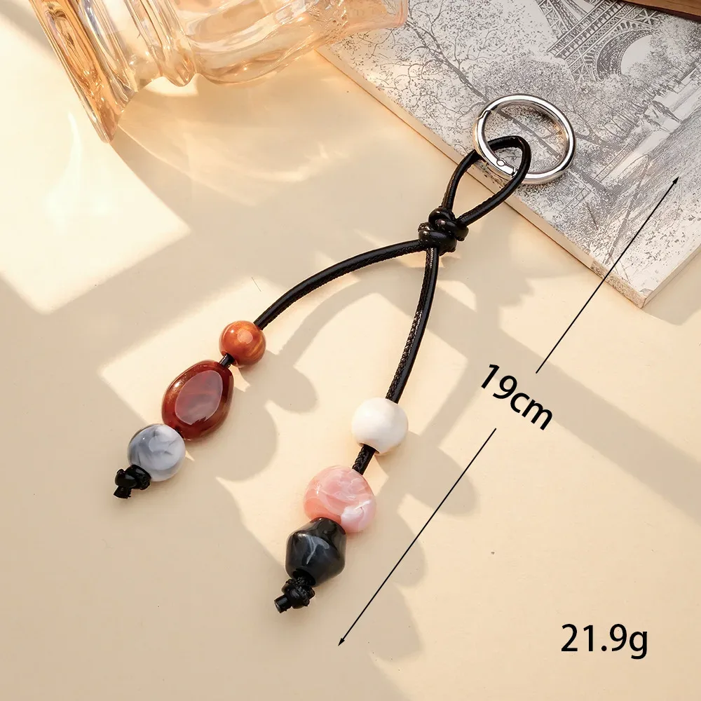 porte-clés vintage en résine avec cordon en cuir pour homme et femme, accessoire rétro pour sac à dos, cadeau pour usage quotidien et voyage
