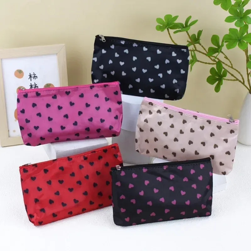 sac à cosmétiques imprimé cœur pour voyage dame lavage pochette de toilette sacs simple mode femmes sacs de maquillage sac à cosmétiques