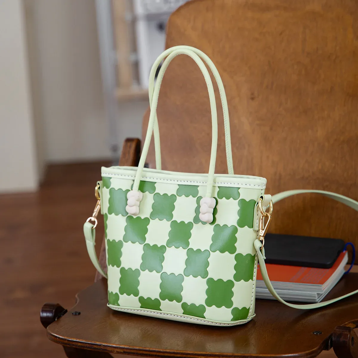 sac fourre-tout fait à la main, sac à main à bandoulière, accessoire artisanal en cuir, ensemble de matériel semi-fini cousu à la main, bricolage
