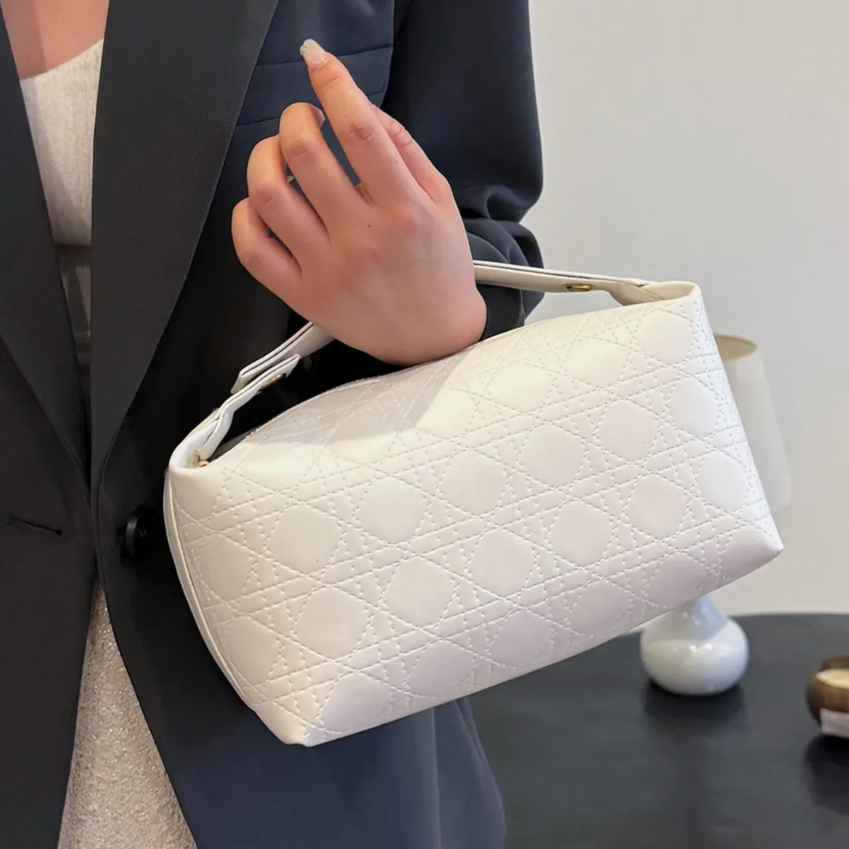 sac de voyage portable français pour cosmétiques, grande capacité, pour femmes, style ins, couleur unie, en pu, résistant à l'usure