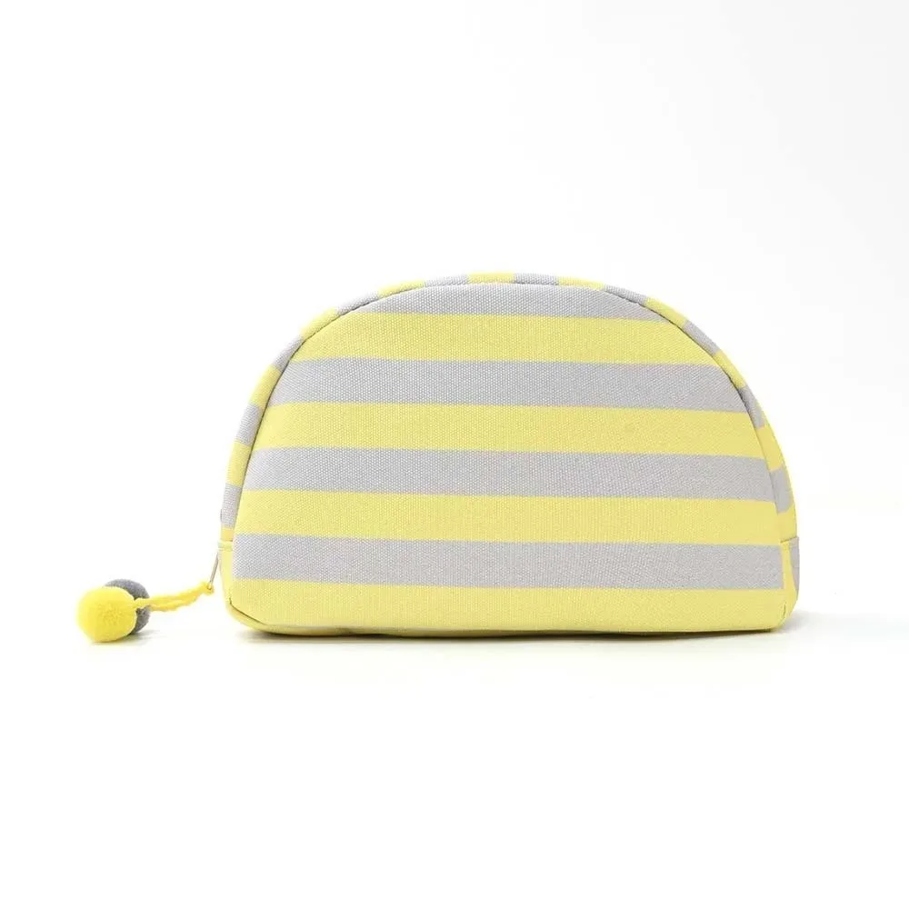 pochette cosmétique rayée durable, légère et portable, forme coquille, couleurs contrastées, pompon, rangement polyvalent