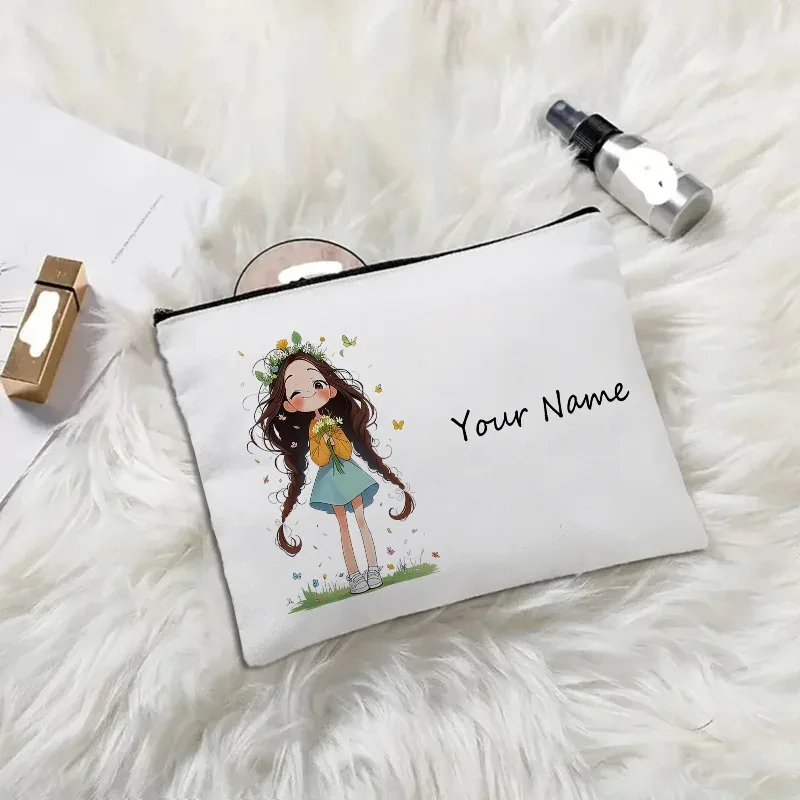 trousse de maquillage personnalisée en toile avec nom, pochette cosmétique imprimée fille cartoon, organisateur de voyage personnalisé à fermeture éclair pour femme, idéal cadeau