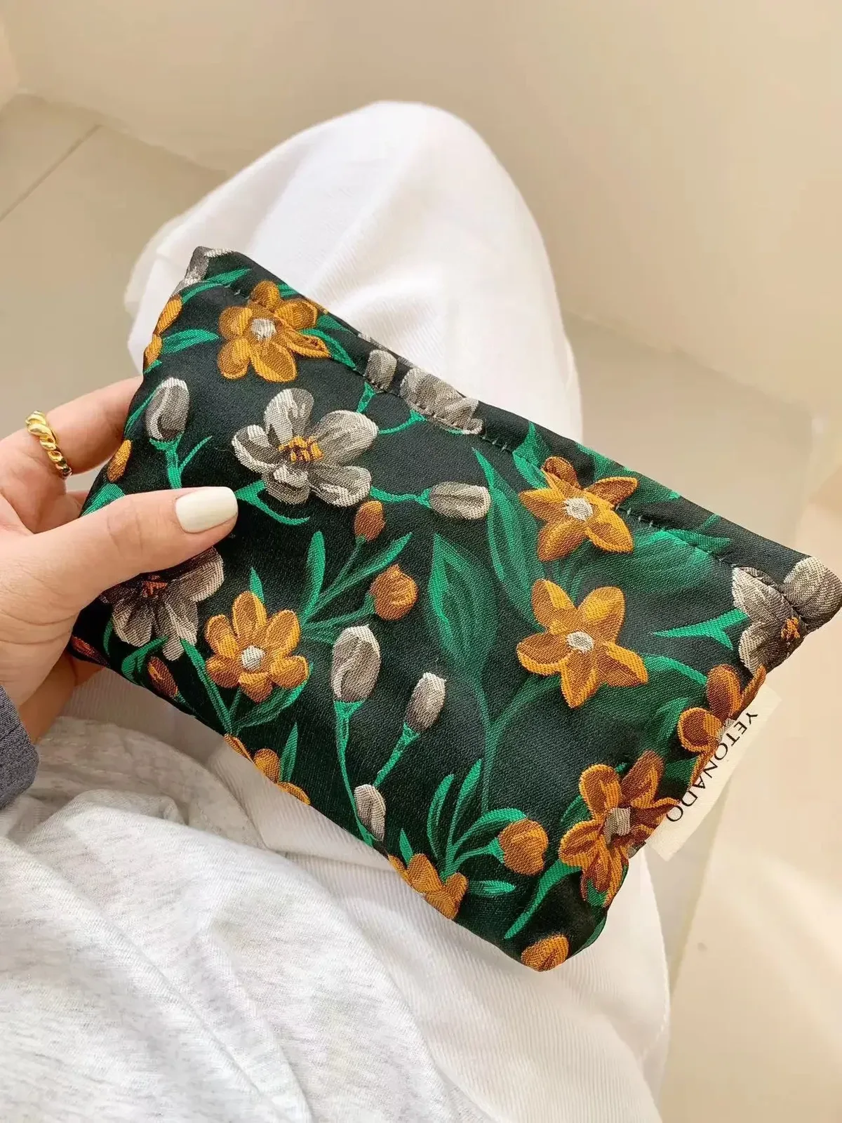 sac à cosmétiques pour femmes, étui vintage en tissu jacquard floral rouge foncé, pochette de rangement de maquillage avec fermeture éclair, petit grand sac pour brosses de toilette