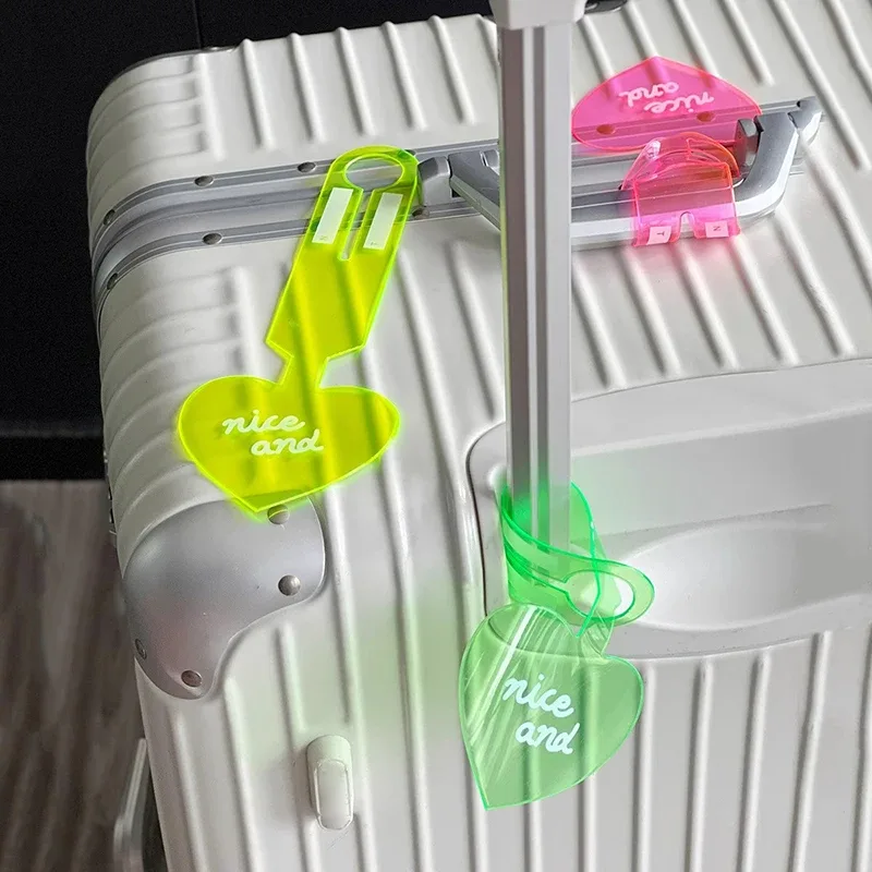 étiquette de bagage en forme de cœur mignon, étiquette de nom de valise transparente et souple, étiquettes de voyage pour hommes et femmes, accessoires