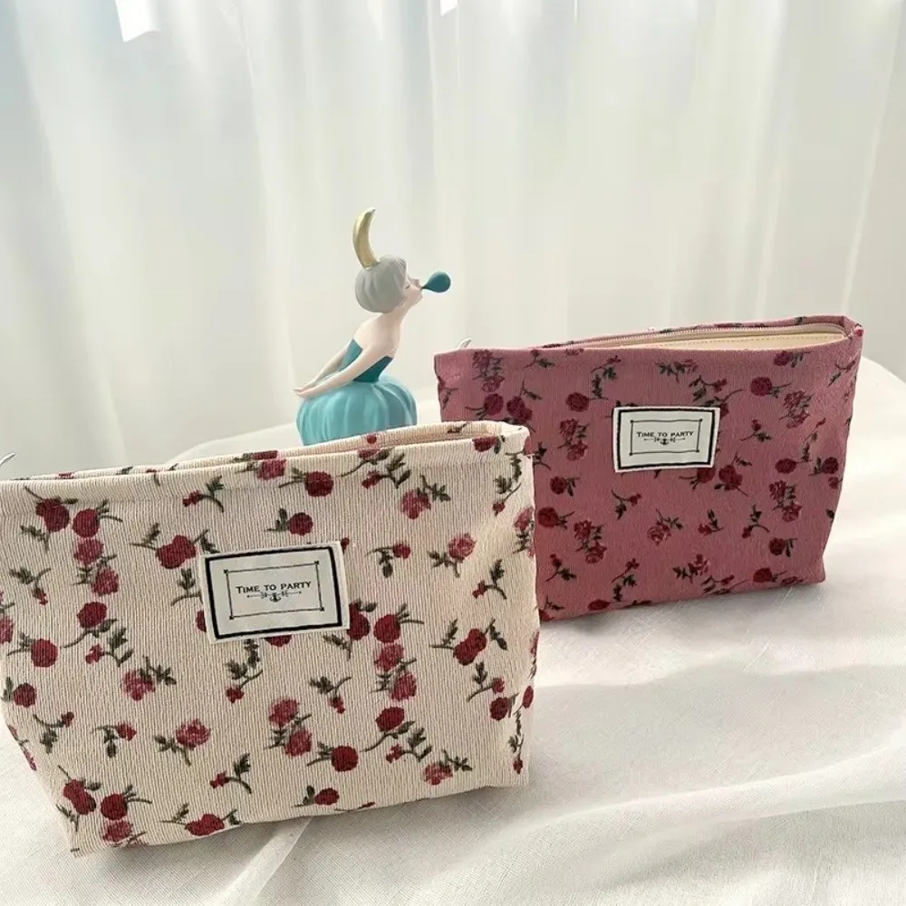 nouvelle trousse de maquillage en velours côtelé grande capacité, sac de voyage portable à motifs floraux pour cosmétiques et articles de beauté