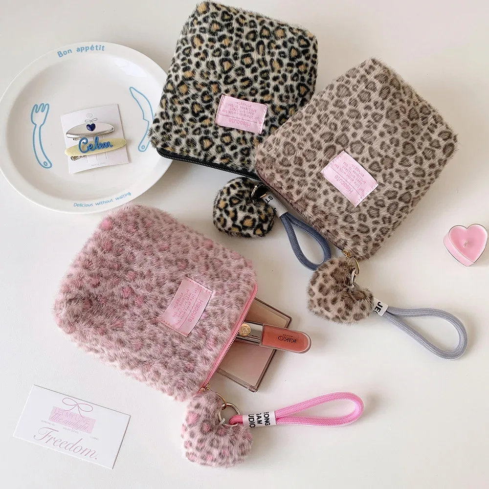 nouvelle trousse de maquillage vintage en peluche imprimé léopard pour filles, organisateur portable de soins de la peau, petite trousse de toilette pour étudiantes, pochette femme