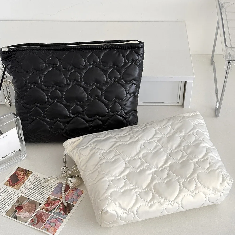 sac de maquillage étanche de grande capacité en forme de cœur pour femmes, sac à main de voyage, pochette de rangement de cosmétiques et de toilette, sac carré élégant à fermeture éclair